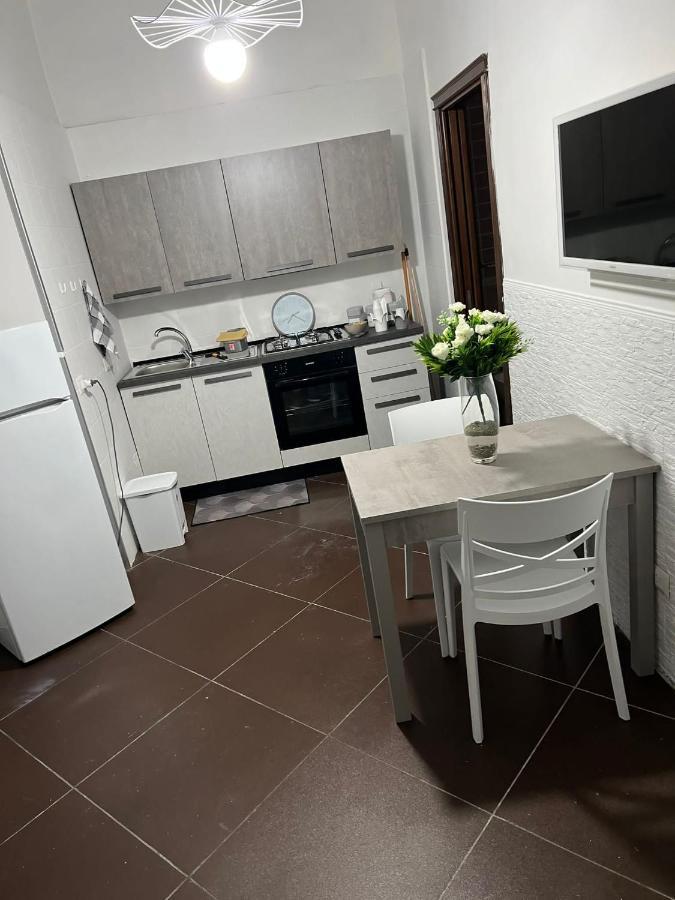 נאפולי Maruzzella Suite מראה חיצוני תמונה